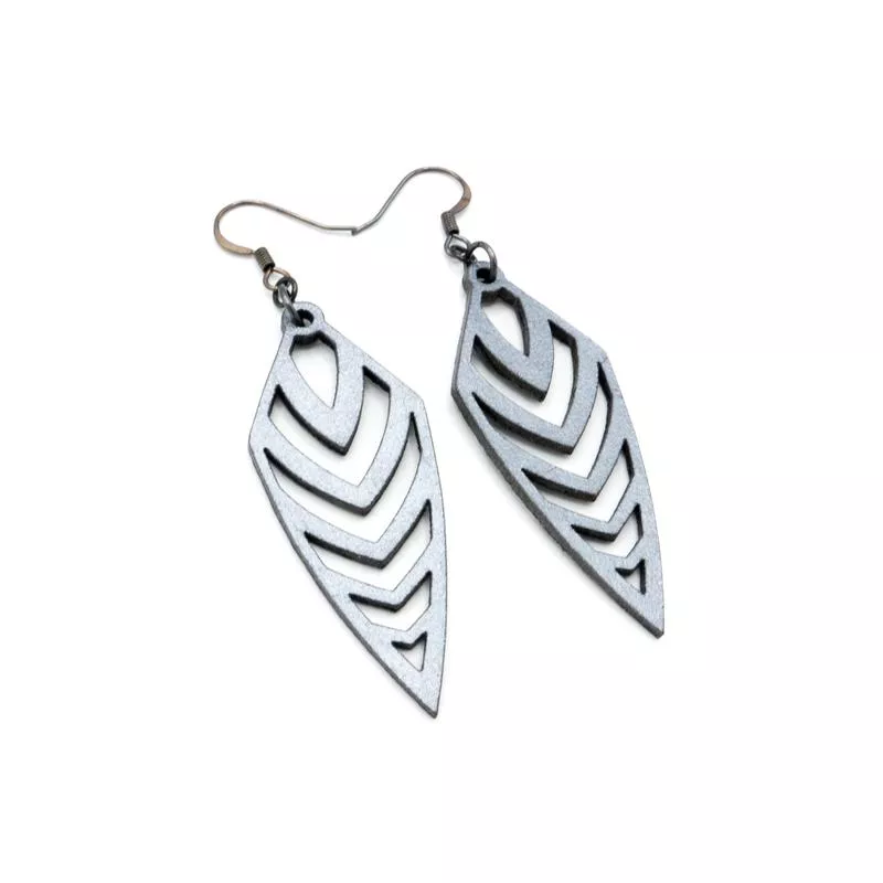 Arrowhead 03 [S] // Leather Earrings – Silver