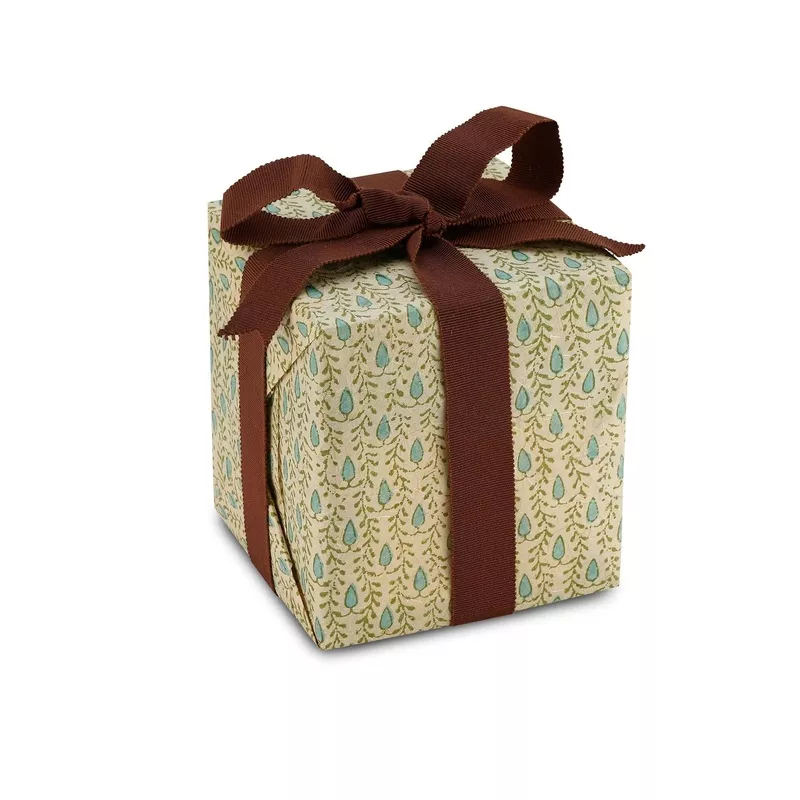 putnam-green-wrapping-paper Putnam Green Wrapping Paper